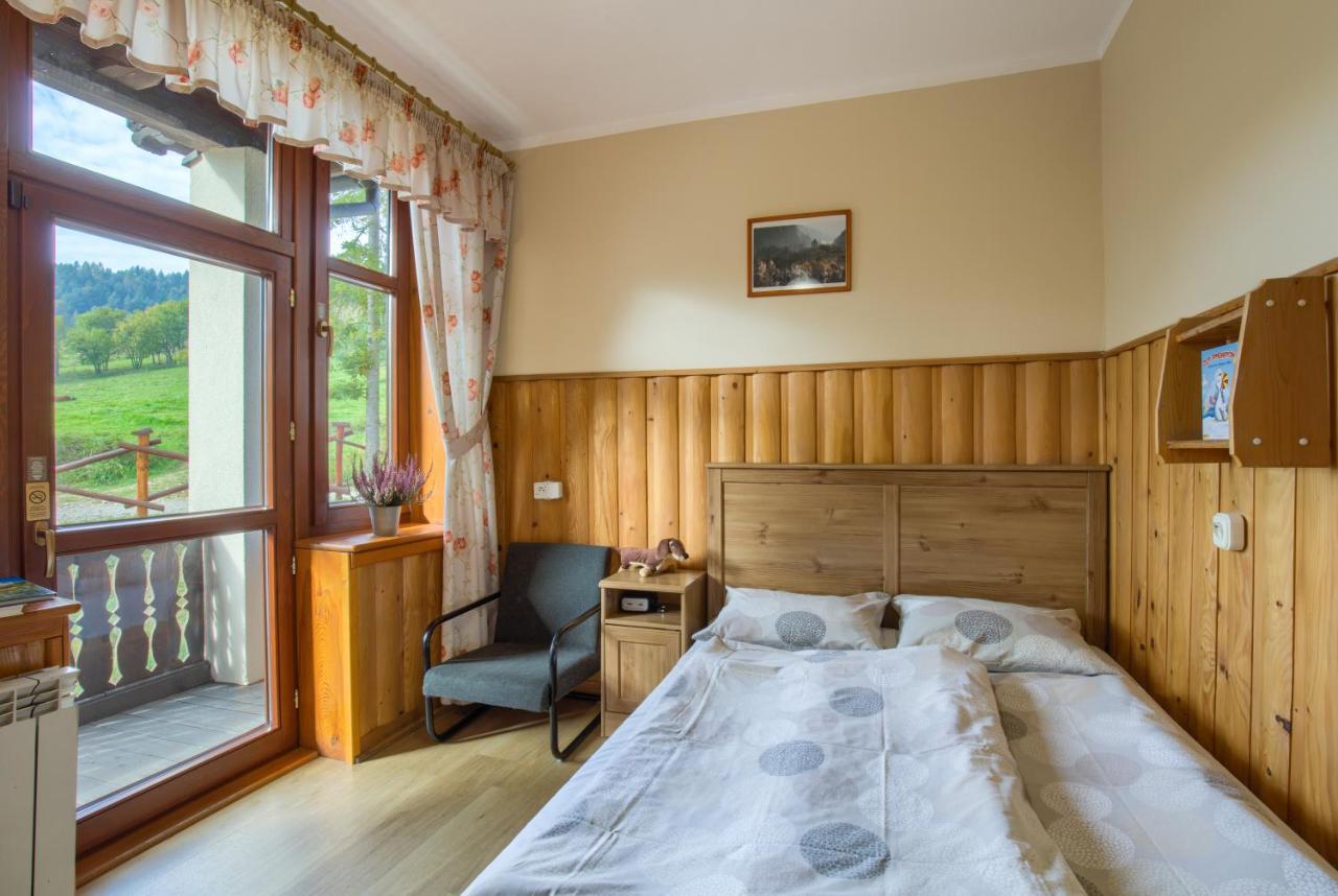 Schronisko Pttk Trzy Korony Bed and Breakfast Sromowce Niżne Buitenkant foto