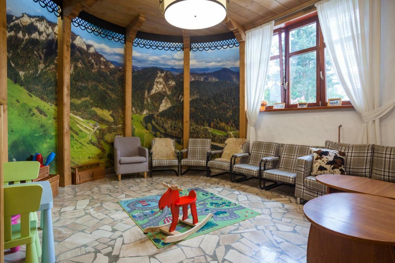 Schronisko Pttk Trzy Korony Bed and Breakfast Sromowce Niżne Buitenkant foto