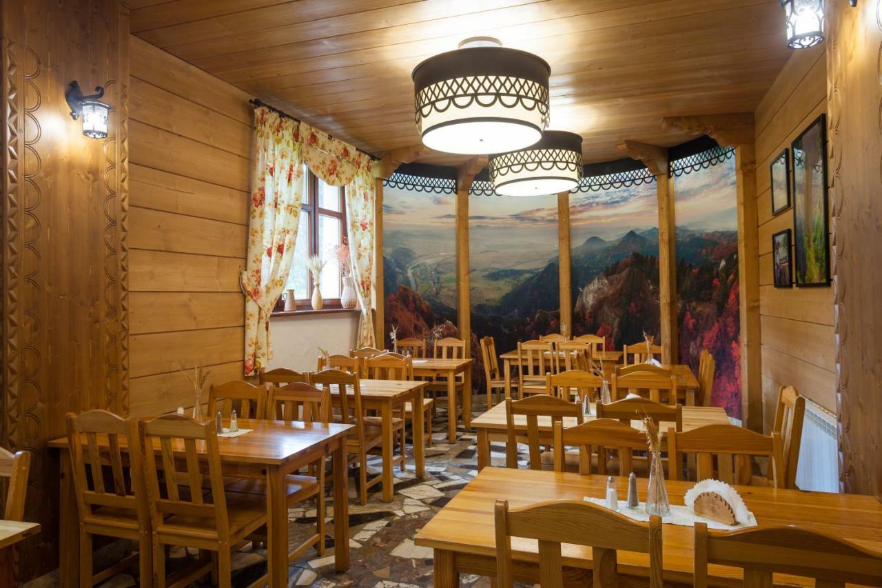 Schronisko Pttk Trzy Korony Bed and Breakfast Sromowce Niżne Buitenkant foto